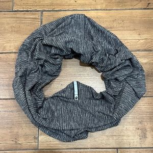 Lululemon Rulu Vinyasa Scarf